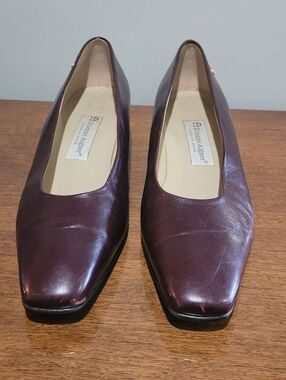Vintage Etienne Aigner Leather Pumps, Spain. Size 9W